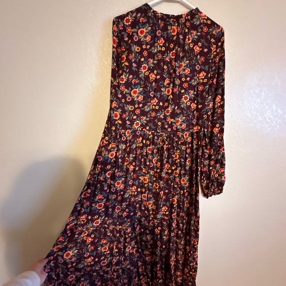 Old Navy Floral Dress - Picture 4 of 7